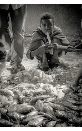 Photographie art Peuple autochtone - Fardeau d'une vie 04 - ETHIOPIE