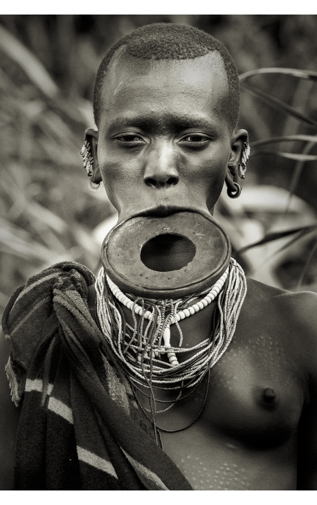 ART PHOTOGRAPHIE et PHOTO ARTISTIQUE - Omo Valley Portrait photographie d'art contemporaine à acheter