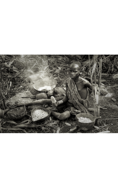 Photo noir et blanc Omo Valley 15 -Vallée de l'Omo Surma en Ethiopie  photographie ethnologique de Daniel Vuillemin