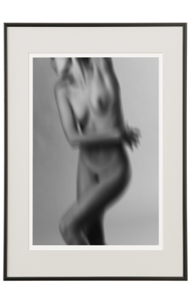 Choisissez sur notre site de vente une photo d'art de femme nu, portrait en noir et blanc ou en couleur, photographie Daniel Vui